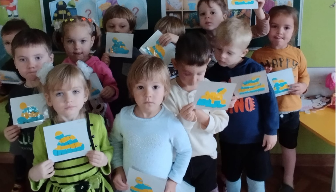 Заняття з аплікації, група “Віночок”