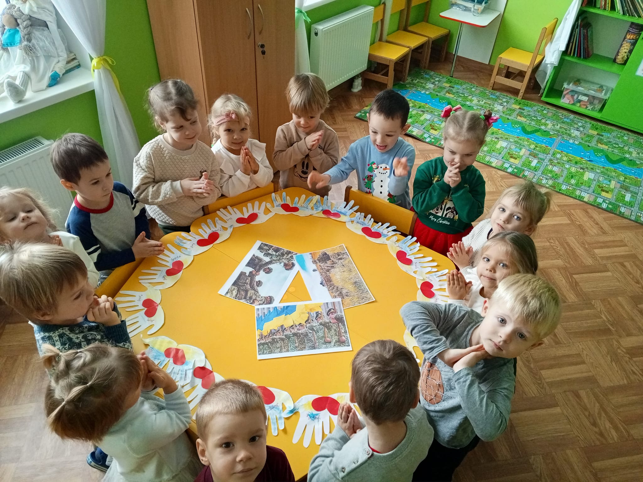 Привітання з днем Збройних сил України! група “Віночок”
