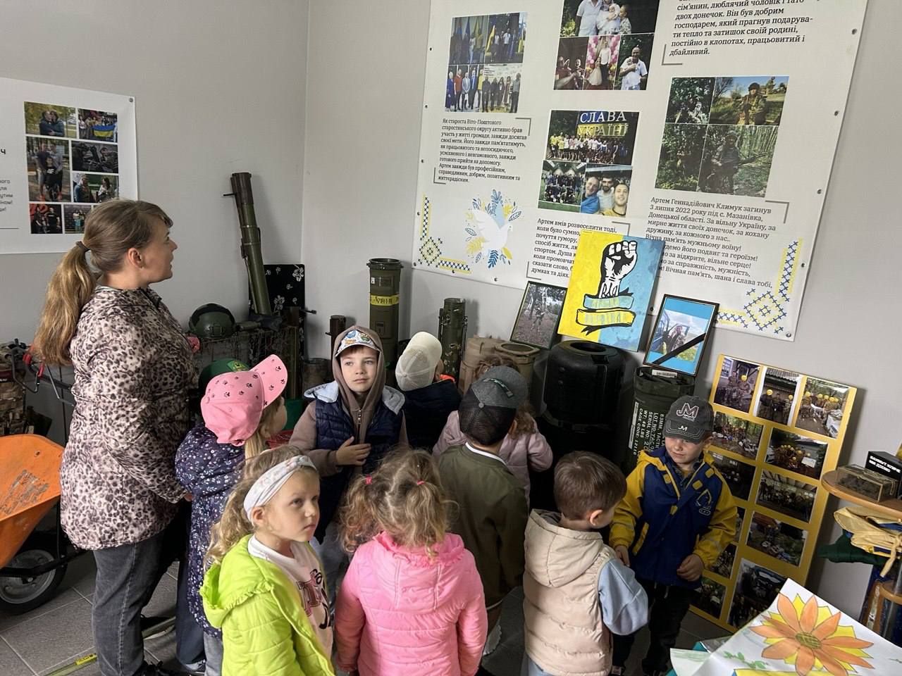 у Міжнародний день музеїв, діти нашого садочка відвідали музеї, які знаходяться у закладі.